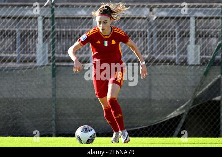 Benedetta Glionna von AS Roma in Aktion während des Fußballspiels der Women Series A 2023/2024 zwischen AS Roma und Napoli Femminile SSD im Tre fontane Stadion, Rom (Italien), 11. November 2023. Stockfoto