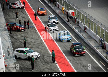 Action-Boxensteige während der 13. Runde des Clio Cup Europe 2023 vom 10. Bis 12. November 2023 auf dem Circuit de Barcelona-Catalunya in Montmelo, Spanien - Foto Xavi Bonilla / DPPI Stockfoto