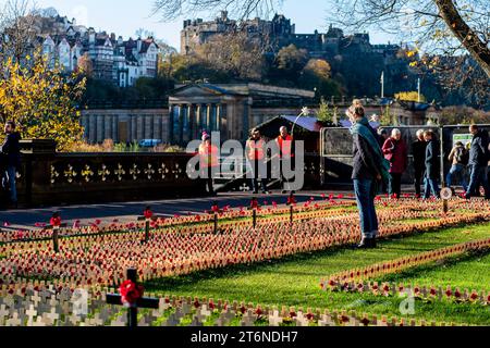 Edinburgh, Großbritannien. November 2023. Szenen im Garten der Erinnerung in Edinburgh während des Waffenstillstands. Kredit: Euan Cherry Kredit: Euan Cherry/Alamy Live News Stockfoto