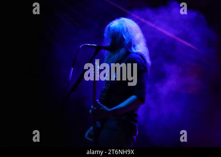 11. November 2023, Mexiko-Stadt, Ciudad de Mexico, Mexiko: 8. November, 2023 in Mexiko-Stadt, Mexiko. Troy Sanders, Mitglied der amerikanischen Progressive Metal-Band Mastodon, tritt während des Mega Monsters Tourkonzerts im Olympischen Velodrome auf. Am 8. November 2023. In Mexiko-Stadt. (Kreditbild: © Carlos Santiago/eyepix via ZUMA Press Wire) NUR REDAKTIONELLE VERWENDUNG! Nicht für kommerzielle ZWECKE! Stockfoto