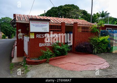 Chamarel, Mauritius - 22. Oktober 2023: Restaurant Le Barbizon serviert typisch mauritische Küche und Speisen. Stockfoto