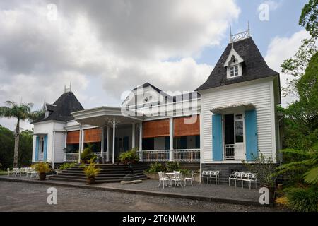 Außenansicht des Le Domaine des Aubineaux Plantation Estate Museum auf Mauritius an der Tea Route in Forest Side, Curepipe Stockfoto