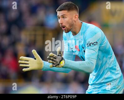 Wolverhampton, England, 11. November 2023. Guglielmo Vicario von Tottenham während des Premier League-Spiels in Molineux, Wolverhampton. Der Bildnachweis sollte lauten: Andrew Yates / Sportimage Stockfoto