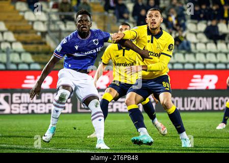 Fabio Abiuso (Modena) und Ronaldo Vieira (Sampdoria) während des Spiels Modena FC gegen UC Sampdoria, italienisches Fußball-Spiel der Serie B in Modena, Italien, 11. November 2023 Stockfoto