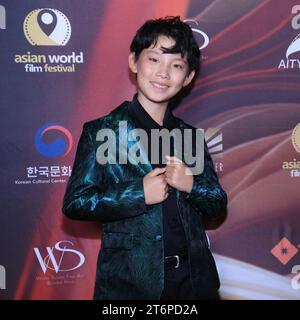 Culver City, Kalifornien, USA. November 2023. Der Filmemacher Aiden Li besuchte das 9. Jährliche Asian World Film Festival (AWFF) im Culver Theatre in Culver City, Kalifornien. Quelle: Sheri Determan Stockfoto