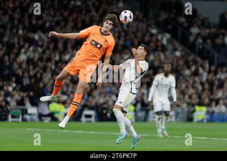 MADRID, SPANIEN - 11. November: Javi Guerra von Valencia während des Spiels der La liga 2023/24 zwischen Real Madrid und Valencia im Santiago Bernabeu Stadion. (Foto: Guille Martinez/AFLO) Stockfoto