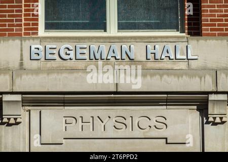 CEDAR FALLS, IA, USA - 21. OKTOBER 2023: Begeman Hall auf dem Campus der University of Northern Iowa. Stockfoto