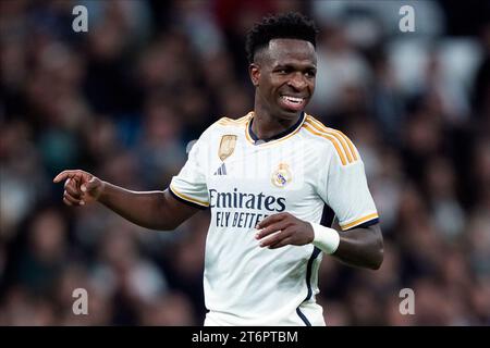 Vinicius Junior von Real Madrid CF spielte am 11. November 2023 im Santiago Bernabeu Stadion in Madrid, Spanien, während des La-Liga-Spiels zwischen Real Madrid und Valencia CF. (Foto: Cesar Cebolla / PRESSINPHOTO) Stockfoto