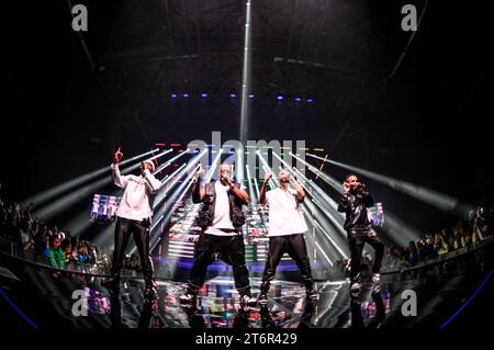 11. November 2023, Sheffield, South Yorkshire, USA: JLS, Performing at Sheffield Utilita Arena, Sheffield, UK, 11.11.2023 (Credit Image: © Robin Burns/ZUMA Press Wire) NUR REDAKTIONELLE VERWENDUNG! Nicht für kommerzielle ZWECKE! Stockfoto