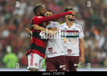 11. November 2023, Rio de Janeiro, Brasilien: GERSON von Flamengo während des Spiels zwischen Flamengo und Fluminense im Rahmen der Brasileirao Serie A 2023 im Maracana Stadium am 11. November 2023 in Rio de Janeiro, Brasilien. (Kreditbild: © Ruano Carneiro/ZUMA Press Wire) NUR REDAKTIONELLE VERWENDUNG! Nicht für kommerzielle ZWECKE! Stockfoto