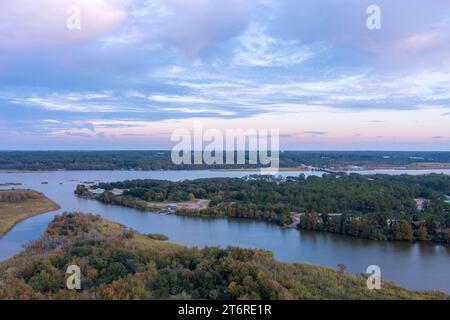 5 Flüsse Delta Resource Center bei Sonnenuntergang in Spanish Fort, Alabama Stockfoto