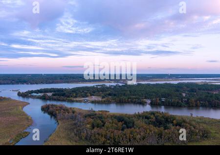 5 Flüsse Delta Resource Center bei Sonnenuntergang in Spanish Fort, Alabama Stockfoto