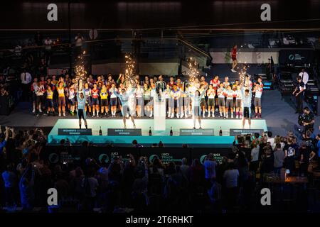 UCI TCL Champions Ceremony, Ellesse Andrews Damen-Sprint, Katie Archibald Frauen-Ausdauer, Dylan BIBIC Männer-Ausdauer und Harrie Lavreysen Männer-Sprint-Gewinner, Track Champions League London Runde 5 11. November. Stockfoto