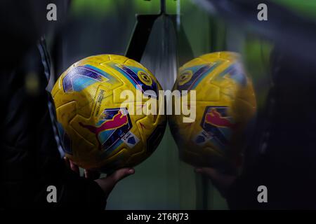 Orbita Puma Offizieller Spielball der Serie A 2023/24 zwischen Juventus FC und Cagliari Calcio im Allianz Stadium. Endstand; Juventus 2 | 1 Cagliari. Stockfoto