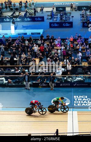 Lara Gillespie besiegte die Norwegerin Anita Yvonne Stenberg im 5. Lauf des Women's Elimination Race UCI Track Champions League London Round 5 11. November Stockfoto