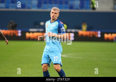 Andrej Mostovoy (17) von Zenit, der während des russischen Premier League-Fußballspiels zwischen Zenit Sankt Petersburg und Krasnodar in der Gazprom Arena zu sehen war. Endpunktzahl: Zenit 1:1 Krasnodar. Stockfoto