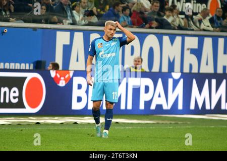 Andrej Mostovoy (17) von Zenit, der während des russischen Premier League-Fußballspiels zwischen Zenit Sankt Petersburg und Krasnodar in der Gazprom Arena zu sehen war. Endpunktzahl: Zenit 1:1 Krasnodar. (Foto: Maksim Konstantinov / SOPA Images/SIPA USA) Stockfoto