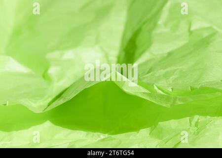 Zerknitterter Papierhintergrund, alte Textur für Bildschirmschoner im Webdesign. Vorlage für verschiedene Zwecke oder Erstellung von Verpackungen. Stockfoto