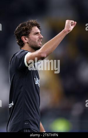 Manuel Locatelli vom Juventus FC feiert am 11. November 2023 im Allianz Stadion in Turin, Italien, am Ende der Serie A zwischen Juventus FC und Cagliari Calcio. Stockfoto
