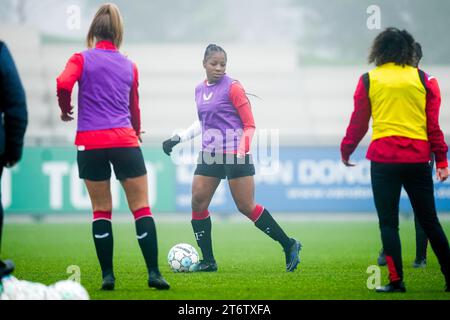 Rotterdam - Celainy Obispo von Feyenoord V1 während des Spiels zwischen Feyenoord V1 und AZ V1 bei Nieuw Varkenoord am 12. November 2023 in Rotterdam, Niederlande. (Box to Box Pictures/Yannick Verhoeven) Stockfoto