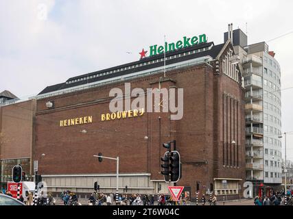 Amsterdam, Niederlande - 21. April 2023: Heineken-Brauerei in Amsterdam. Niederlande . Stockfoto