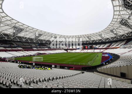 Allgemeiner Blick auf das London Stadium, Heimstadion von West Ham United während des Premier League-Spiels zwischen West Ham United und Nottingham Forest im London Stadium, Stratford am Sonntag, den 12. November 2023. (Foto: Jon Hobley | MI News) Stockfoto