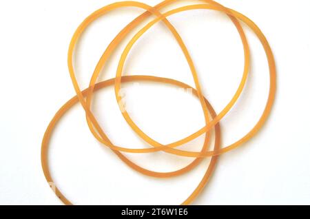 Symbole für die Kreislaufwirtschaft auf weißem Hintergrund Stockfoto