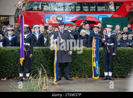 Chiswick, London, Großbritannien. November 2023. Menschen und Veteranen versammelten sich im Turnham Green Park und Christchurch Turnham Green in Chiswick, West London, um am Remembrance Sunday Tribut zu zollen. Quelle: Sinai Noor/Alamy Live News Stockfoto