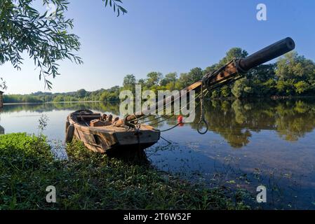 Eine Gabare am Ufer der Loire in der Nähe von Langeais - une gabare sur les Bords de loire du coté de Langeais Stockfoto