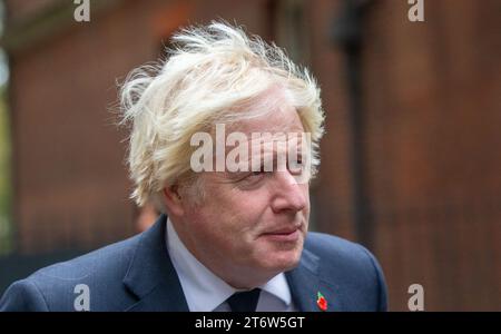 London, England, Großbritannien. November 2023. Der ehemalige britische Premierminister BORIS JOHNSON trifft vor der Gedenkfeier am Sonntag in der Downing Street ein. (Kreditbild: © Tayfun Salci/ZUMA Press Wire) NUR REDAKTIONELLE VERWENDUNG! Nicht für kommerzielle ZWECKE! Stockfoto