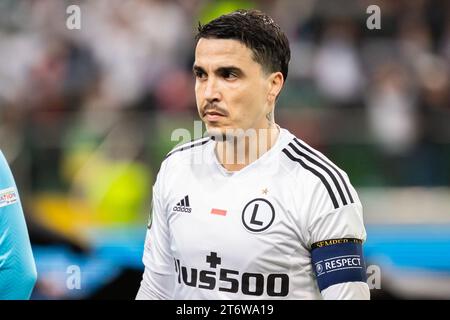 Josue Pesqueira aus Legia wurde während des Gruppenspiels der UEFA Europa Conference League zwischen Legia Warszawa und HSK Zrinjski Mostar im Marschall Jozef Pilsudski Legia Warsaw Municipal Stadium gesehen. Endstand: Legia Warszawa 2:0 HSK Zrinjski Mostar. (Foto: Mikolaj Barbanell / SOPA Images/SIPA USA) Stockfoto