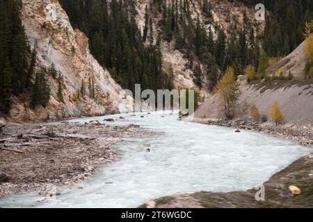 Abfahrt von Lac Beavent, Jasper National Park, Jasper, Kanada Stockfoto