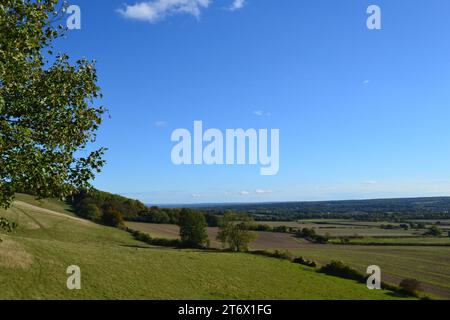 Blick von oben Heaverham auf den North Downs Steilhang mit Blick nach Südosten über das Vale of Holmesdale in Richtung Maidstone, Kent Stockfoto