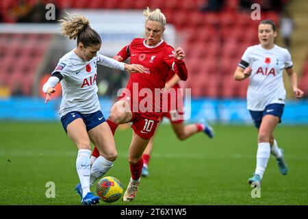 Onton, England am 12. November 2023. Sophie Roman Haug von Liverpool Women tritt am 12. November 2023 beim FA Women's Super League Spiel zwischen Spurs Women und Liverpool Women in der Brisbane Road in London an. Foto von Phil Hutchinson. Nur redaktionelle Verwendung, Lizenz für kommerzielle Nutzung erforderlich. Keine Verwendung bei Wetten, Spielen oder Publikationen eines einzelnen Clubs/einer Liga/eines Spielers. Quelle: UK Sports Pics Ltd/Alamy Live News Stockfoto