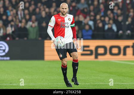 ROTTERDAM, NIEDERLANDE - 12. NOVEMBER: Gernot Trauner of Feyenoord während des niederländischen Eredivisie-Spiels zwischen Feyenoord und AZ im Stadion Feyenoord am 12. November 2023 in Rotterdam, Niederlande. (Foto: Peter Lous/Orange Pictures) Stockfoto