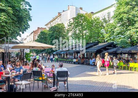 Restaurants in Vitosha Boulevard (Einkaufsstraße), Sofia, Bulgarien, Stadtzentrum, Sofia, Republik Bulgarien Stockfoto