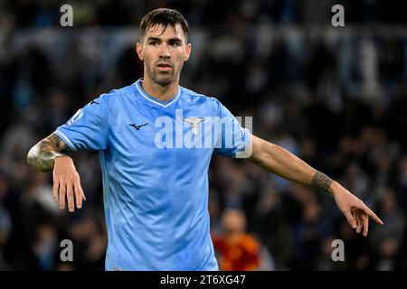 Alessio Romagnoli von der SS Lazio Gesten während des Fußballspiels Serie A zwischen der SS Lazio und AS Roma im Olimpico-Stadion in Rom (Italien), 12. November 2023. Stockfoto