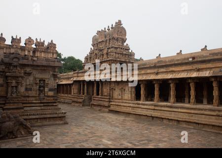 Der Airavatesvara-Tempel ist ein hinduistischer Tempel der dravidischen Architektur in der Stadt Darasuram in Kumbakonam im Bezirk Thanjavur im südindischen Bundesstaat Stockfoto