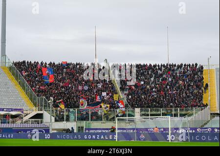 Bologna-Fans beim ACF Fiorentina gegen Bologna FC, italienisches Fußball-Spiel der Serie A in Florenz, Italien, 12. November 2023 Stockfoto