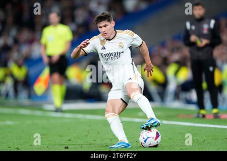 Fran Garcia von Real Madrid CF spielte am 11. November 2023 im Santiago Bernabeu Stadion in Madrid, Spanien, während des Liga-Spiels zwischen Real Madrid und Valencia CF. (Foto: Cesar Cebolla / PRESSINPHOTO) Stockfoto