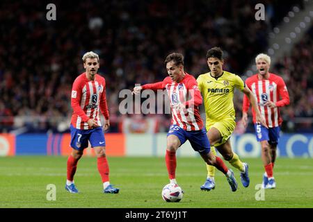 MADRID, SPANIEN - 12. NOVEMBER: Rodrigo Riquelme von Atletico de Madrid während des Spiels der La Liga 2023/24 zwischen Atletico de Madrid und Villarreal im Civitas Metropolitano Stadion. (Foto: Guille Martinez/AFLO) Stockfoto