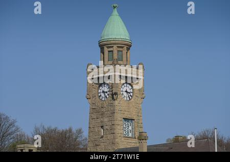 Pegelturm, Elbe, Landungsbrücken, St. Pauli, Hamburg, Deutschland Stockfoto