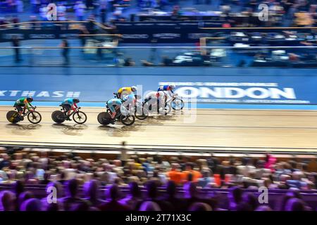 Das Ausscheidungsrennen der Frauen während der 5. Runde der UCI Track Champions League 2023 im Lee Valley VeloPark in London, England am 11. November 2023. Foto von Phil Hutchinson. Nur redaktionelle Verwendung, Lizenz für kommerzielle Nutzung erforderlich. Keine Verwendung bei Wetten, Spielen oder Publikationen eines einzelnen Clubs/einer Liga/eines Spielers. Stockfoto