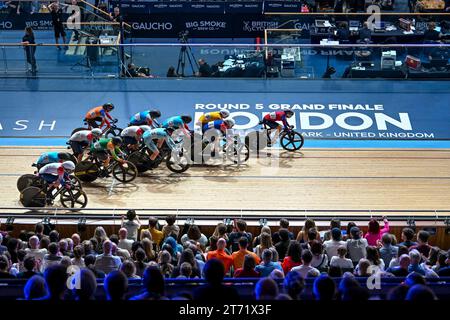 Das Ausscheidungsrennen der Frauen während der 5. Runde der UCI Track Champions League 2023 im Lee Valley VeloPark in London, England am 11. November 2023. Foto von Phil Hutchinson. Nur redaktionelle Verwendung, Lizenz für kommerzielle Nutzung erforderlich. Keine Verwendung bei Wetten, Spielen oder Publikationen eines einzelnen Clubs/einer Liga/eines Spielers. Stockfoto