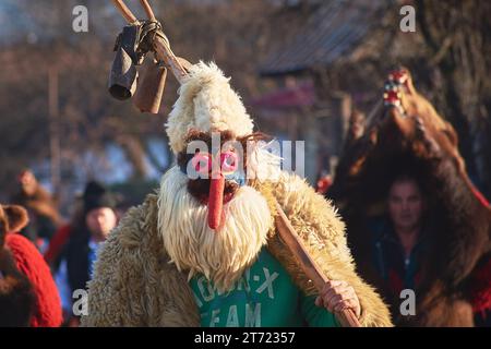 Silvestermasken, Traditionen, Weihnachtslieder und Bräuche in Rumänien Stockfoto