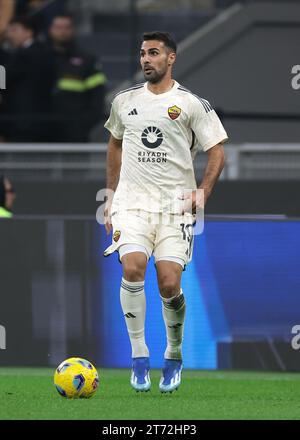 Mailand, Italien. Oktober 2023. Mehmet Celik von AS Roma während des Spiels der Serie A in Giuseppe Meazza, Mailand. Der Bildnachweis sollte lauten: Jonathan Moscrop/Sportimage Credit: Sportimage Ltd/Alamy Live News Stockfoto