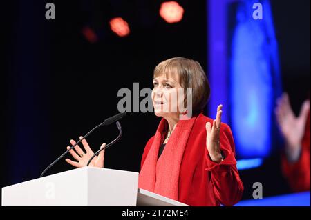 Jahrestagung der Synode der Evangelischen Kirche in Deutschland EKD. Im Foto vom 12.11.2023: Die EKD-Ratsvorsitzende Annette Kurschus spricht. Siehe epd-Meldung vom 12.11.2023 NUR REDAKTIONELLE VERWENDUNG *** Jahrestagung der Synode der Evangelischen Kirche in Deutschland EKD im Foto vom 12 11 2023 EKD-Ratsvorsitzende Annette Kurschus spricht siehe epd-Botschaft vom 12 11 2023 REDAKTIONELLE VERWENDUNG NUR Copyright: epd-bild/HeikexLyding EKD Synode Kurschus8 Stockfoto