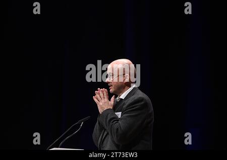 Jahrestagung der Synode der Evangelischen Kirche in Deutschland EKD. Im Foto vom 12.11.2023: Bischof Tobias Bilz, Landesbischof der Evangelisch-Lutherischen Landeskirche Sachsens und Mitglied im Rat der EKD. NUR REDAKTIONELLE VERWENDUNG *** Jahrestagung der Synode der Evangelischen Kirche in Deutschland EKD im Foto vom 12 11 2023 Bischof Tobias Bilz, Bischof der Evangelisch-Lutherischen Kirche Sachsen und Mitglied des Rates der EKD REDAKTIONELLE VERWENDUNG NUR Copyright: epd-bild/HeikexLyding epd-EKD Synode Bilz2 Credit: Imago/Alamy Live News Stockfoto