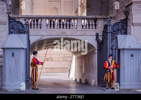 Schweizer Garde, Vatikanstadt, Rom, Italien Stockfoto