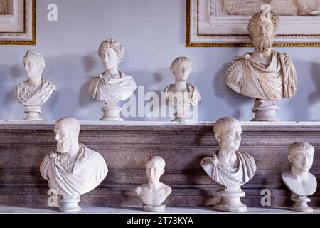 Römische Büsten, Palazzo Nuovo, den Kapitolinischen Museen, Rom, Latium, Italien Stockfoto